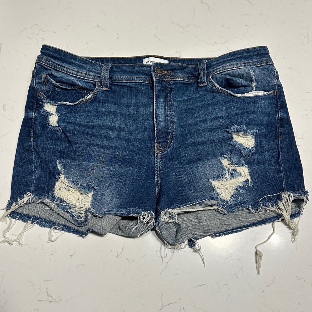 Studio Blue Distressed Denim Shorts - Size 14 (32)